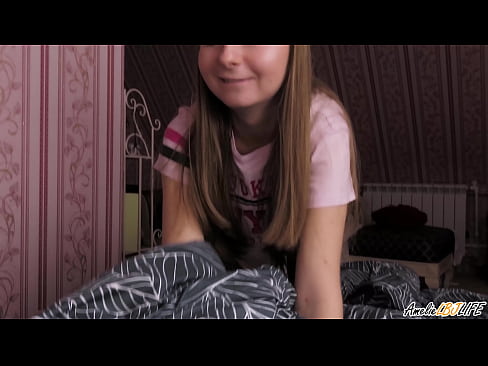 ❤️ Blondie tana tsotsar BFF's dinta sosai kuma ta sami Cum A Bakinta ❌ Batsa vk ❤